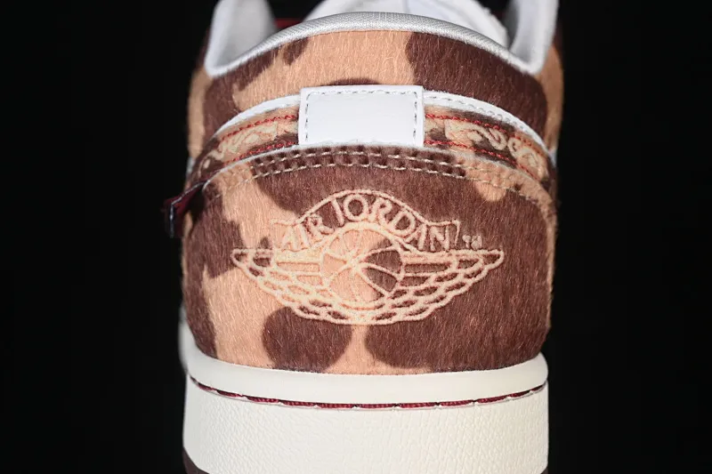 All categories Air Jordan Jordan series basketball shoes Air Jordan 1 Low Air Jordan 1 Low "Year of the Horse" AJ1 Joe 1 Year of the Horse CNY low-top retro basketball shoes IQ5321-121